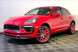 Certified 2022 Porsche Macan S image 1