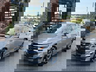 Used 2022 Chevrolet Malibu LT image 1
