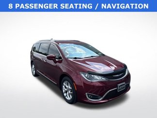Used 2018 Chrysler Pacifica Touring-L w/ Tire & Wheel Group image 1