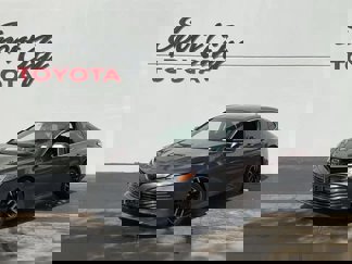 Used 2018 Toyota Camry XLE video 1