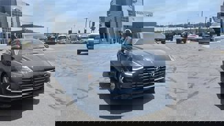 Used 2023 Hyundai Sonata SE image 1