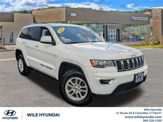 Used 2020 Jeep Grand Cherokee Laredo image 1
