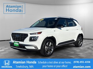 Used 2024 Hyundai Venue Limited video 1