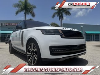 Used 2023 Land Rover Range Rover SE image 1