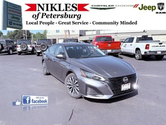 Used 2023 Nissan Altima 2.5 SV image 1