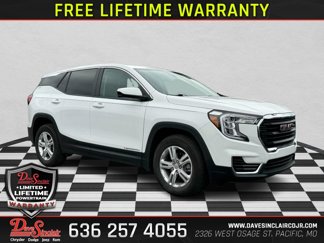 Used 2024 GMC Terrain SLE image 1