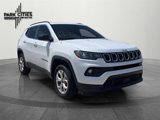 New 2025 Jeep Compass Latitude image 1