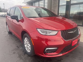 New 2025 Chrysler Pacifica Select image 1