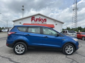 Used 2017 Ford Escape S image 1