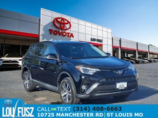 Used 2018 Toyota RAV4 XLE image 1