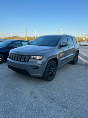 Used 2019 Jeep Grand Cherokee Altitude image 1