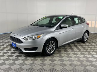 Used 2017 Ford Focus SE image 1