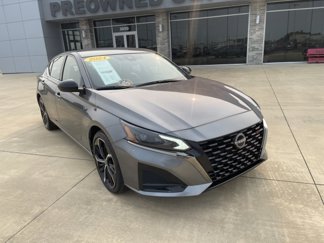 Used 2024 Nissan Altima 2.5 SR image 1