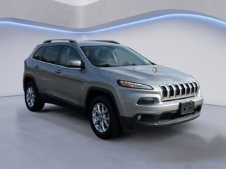 Used 2018 Jeep Cherokee Latitude w/ Safety Group image 1