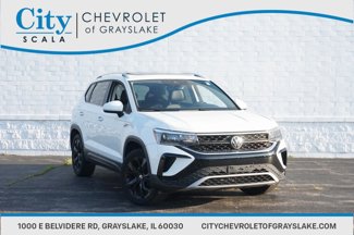 Used 2023 Volkswagen Taos SE w/ Panoramic Sunroof Package image 1