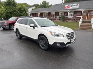 Used 2017 Subaru Outback 2.5i Limited image 1