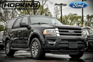 Used 2017 Ford Expedition XLT image 1