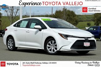 Certified 2021 Toyota Corolla LE image 1