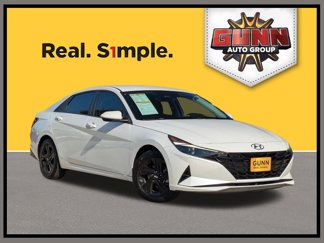 Used 2021 Hyundai Elantra SEL image 1