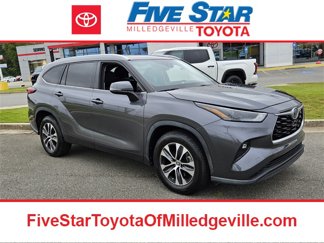 Used 2022 Toyota Highlander XLE video 1