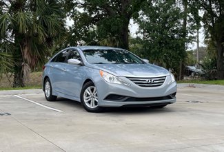 Used 2014 Hyundai Sonata GLS image 1
