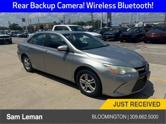 Used 2015 Toyota Camry LE image 1