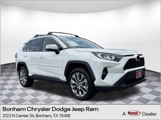Used 2020 Toyota RAV4 XLE Premium image 1