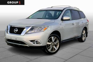 Used 2015 Nissan Pathfinder Platinum image 1