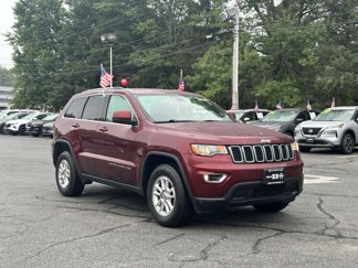 Used 2020 Jeep Grand Cherokee Laredo image 1