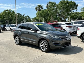 Used 2017 Lincoln MKC Select image 1