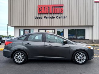 Used 2015 Ford Focus SE image 1
