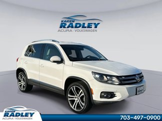 Used 2017 Volkswagen Tiguan SEL image 1