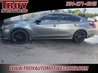 Used 2017 Nissan Altima 2.5 SR w/ Midnight Edition Package image 1