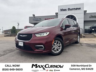 Used 2023 Chrysler Pacifica Touring-L image 1