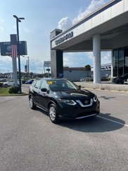 Used 2018 Nissan Rogue S image 1
