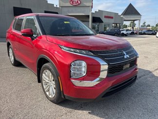 Used 2022 Mitsubishi Outlander ES image 1