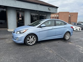 Used 2013 Hyundai Accent GLS w/ Premium Pkg image 1