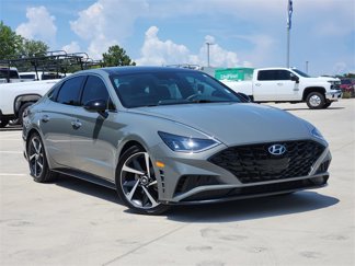 Used 2022 Hyundai Sonata SEL Plus w/ Preferred Accessory Package image 1