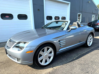 Used 2005 Chrysler Crossfire Limited image 1