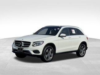 Used 2017 Mercedes-Benz GLC 300 4MATIC image 1