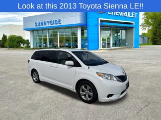 Used 2013 Toyota Sienna LE image 1