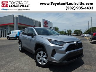 Used 2021 Toyota RAV4 LE image 1