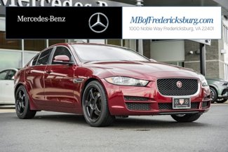 Used 2017 Jaguar XE image 1