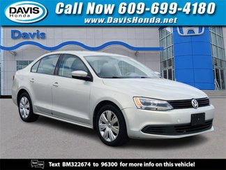 Used 2011 Volkswagen Jetta SE image 1