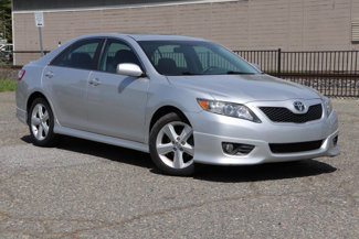 Used 2011 Toyota Camry SE image 1