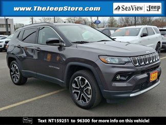 Certified 2022 Jeep Compass Limited image 1