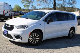 New 2025 Chrysler Pacifica Select image 1