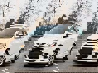 Used 2019 Chevrolet Sonic LT image 1