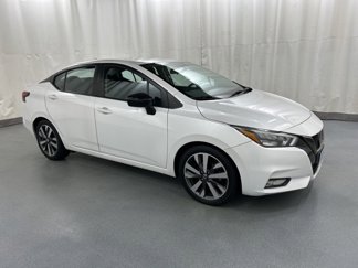 Used 2020 Nissan Versa SR image 1