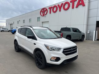 Used 2017 Ford Escape SE image 1